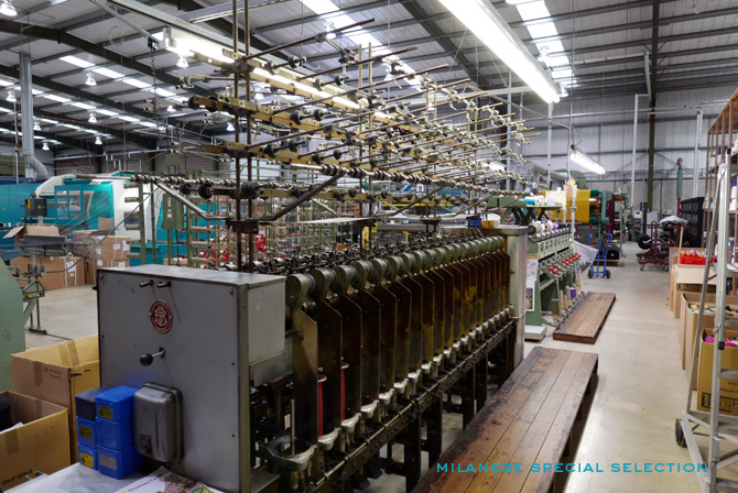 L'atelier en Angleterre où sont réalisées nos précieuses écharpes en cachemire / cashmere factory