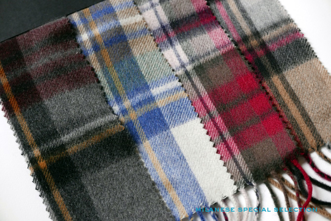 Nos écharpes en cachemire à motifs tartan, pour homme et femme